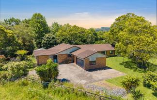 215 Waihoehoe Road, Drury