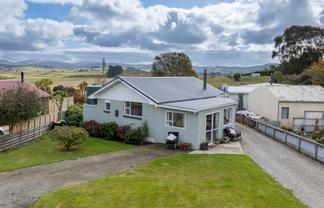 12 Kerr Street, KARITANE