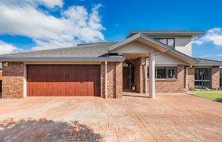 32 Quadrant Heights, Paraparaumu