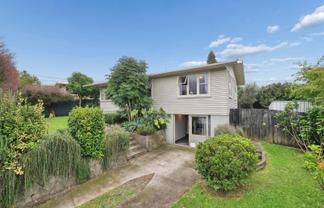 4 Filton Avenue, Brookfield