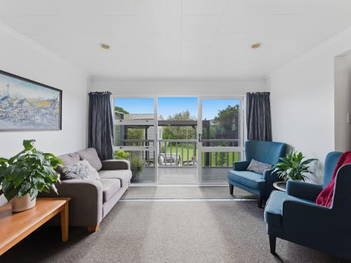 327 Carrington Street, Vogeltown