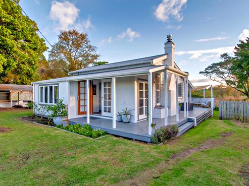 18 Woodlands Road, Opotiki and Surrounds