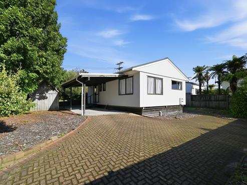 421B Sunset Road, Sunnybrook