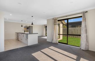 3 Blackmore Place, Springlands