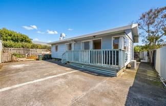3/9 Robertson Road, Favona