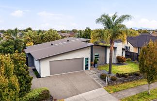 10 Tallentire Crescent, Huntington