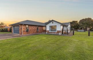 200 The Oaks Drive, Cambridge