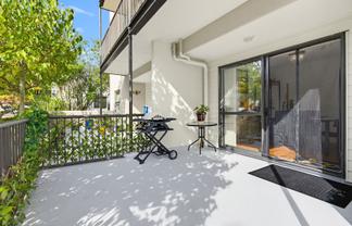 2/124 Stancombe Road, Flat Bush