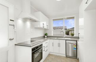 12 Tacoma Drive, Totara Park