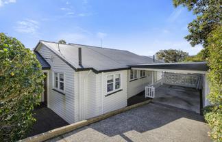 15 Lyons Crescent, Strathmore Park