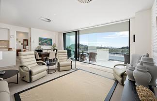 608/223B Green lane West, Epsom