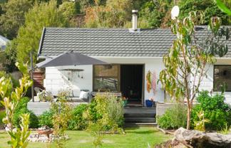 13 Forest Road, Raumati South