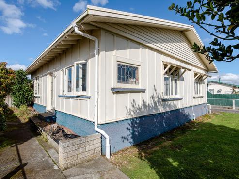 24 Thyra Street, Dannevirke