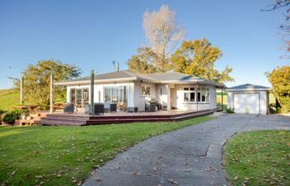 180 Tipapakuku Road, Dannevirke