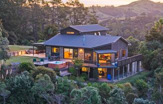 700 Hibiscus Coast Highway, Hatfields Beach