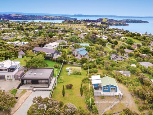 26 Pacific Parade, Surfdale