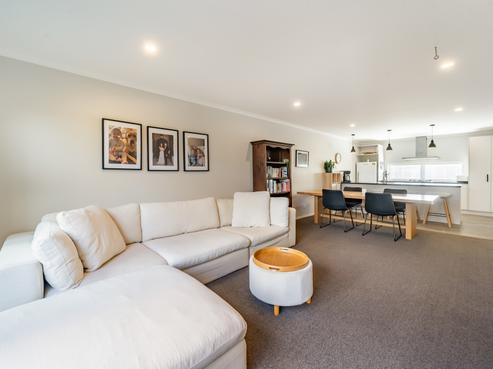 48 Pateke Drive, Porirua