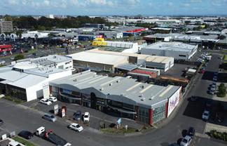 Spacious Lot in Prime Manukau Location 