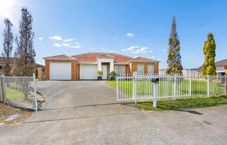 64 Glenveagh Park Drive, Weymouth
