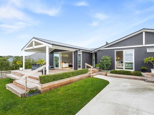 24 Maude Street, Riverhead
