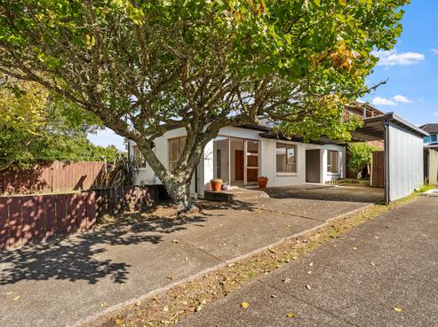 6 Quo Vadis Place, Red Beach