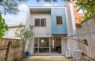 2/2 Chelmsford Street, Ngaio