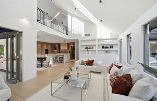 15 Oak Manor Drive, Albany