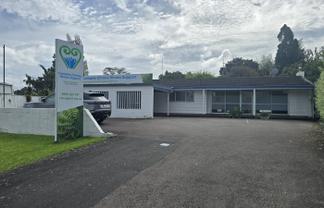 Affordable office space with profile and parking