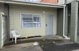 6/9 Springs Road, Parakai