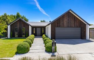 33 Blackmore Place, Springlands