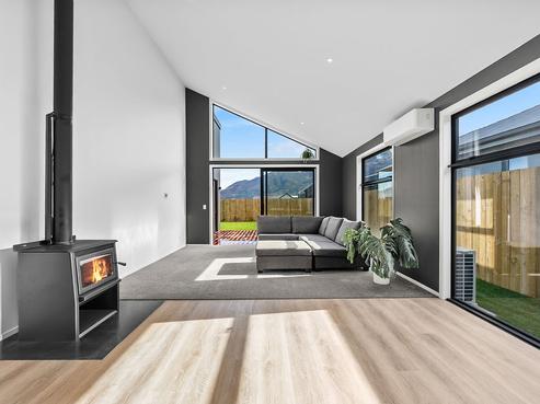 36 Gillespie Street, Lake Hawea
