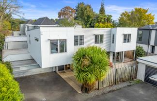 17A Brockworth Place, Riccarton