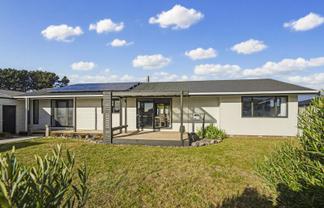 29 Matakane Street, Waitarere Beach