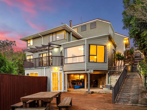 99 Discovery Drive, Whitby