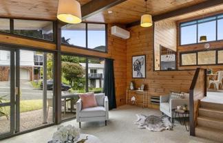 87 Allington Road, Karori