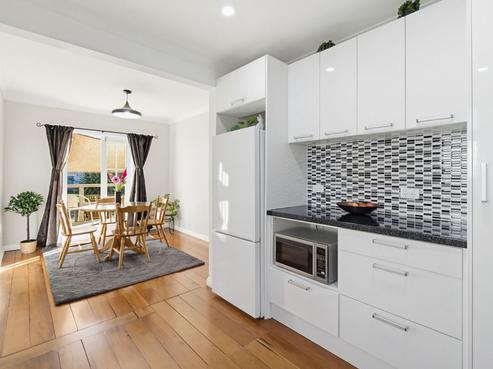32 Botanical Road, Takaro