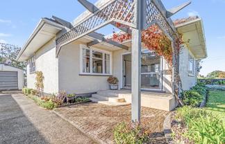 14 Toi Street, Tawhero