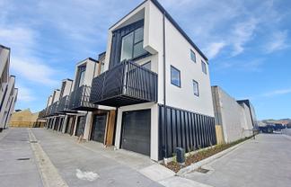 7/317 Lincoln Road, Addington