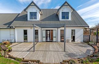 12 Ruru Avenue, Lytton West