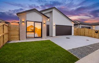 7&9  Tuwai & 24 Furlough Road, Opaheke