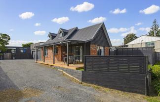 10 Arataki Grove, Waitarere Beach