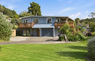 49 Ngakoti Street, Urenui
