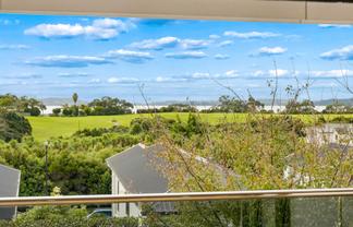 84  Intrepid Crescent, Beachlands