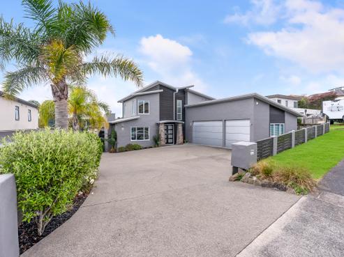 8 Aldon Lane, The Gardens