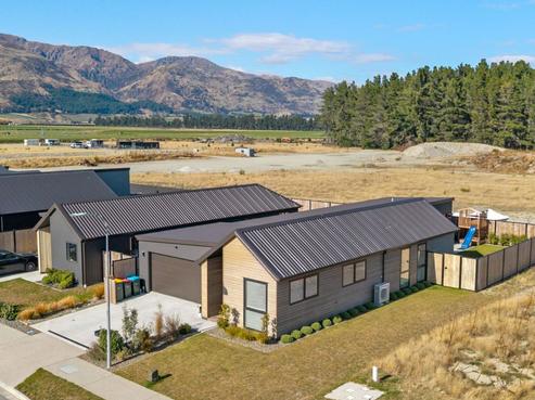 97 Burdon Loop, Lake Hawea