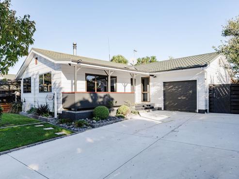 3 Ryan Crescent, Greenmeadows