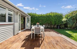 13 Deller Grove, Silverstream