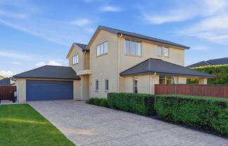 25 Applefield Court, Northwood