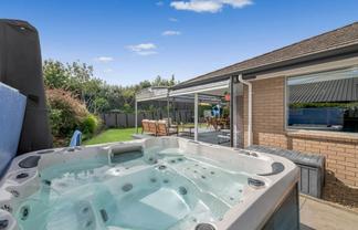 144 Eighth View Avenue, Beachlands
