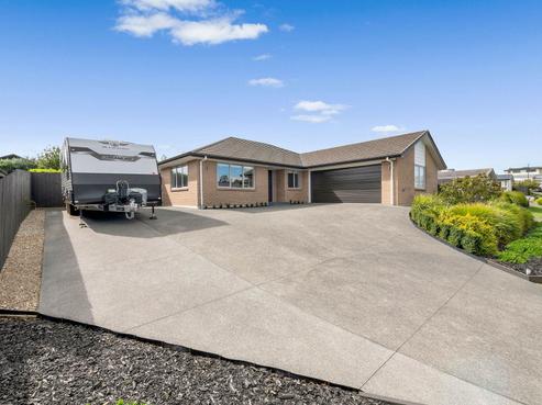 144 Eighth View Avenue, Beachlands